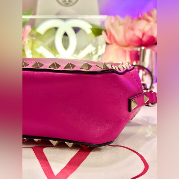SOLD Pink Valentino Rockstud Crossbody Bag 💗 - Picture 11 of 13